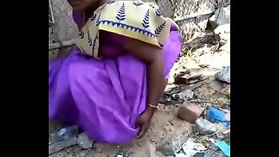 Desi gf aunty pee slurps